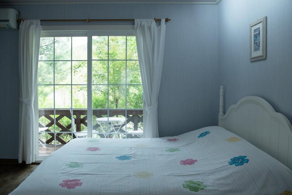 Pyeongchang Zermatt Pension Family, Couple Экстерьер фото