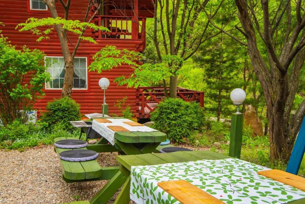 Pyeongchang Zermatt Pension Family, Couple Экстерьер фото